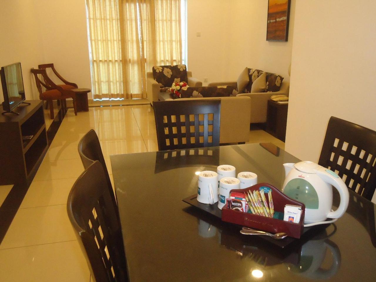 Global Towers Hotel & Apartments Colombo Eksteriør billede