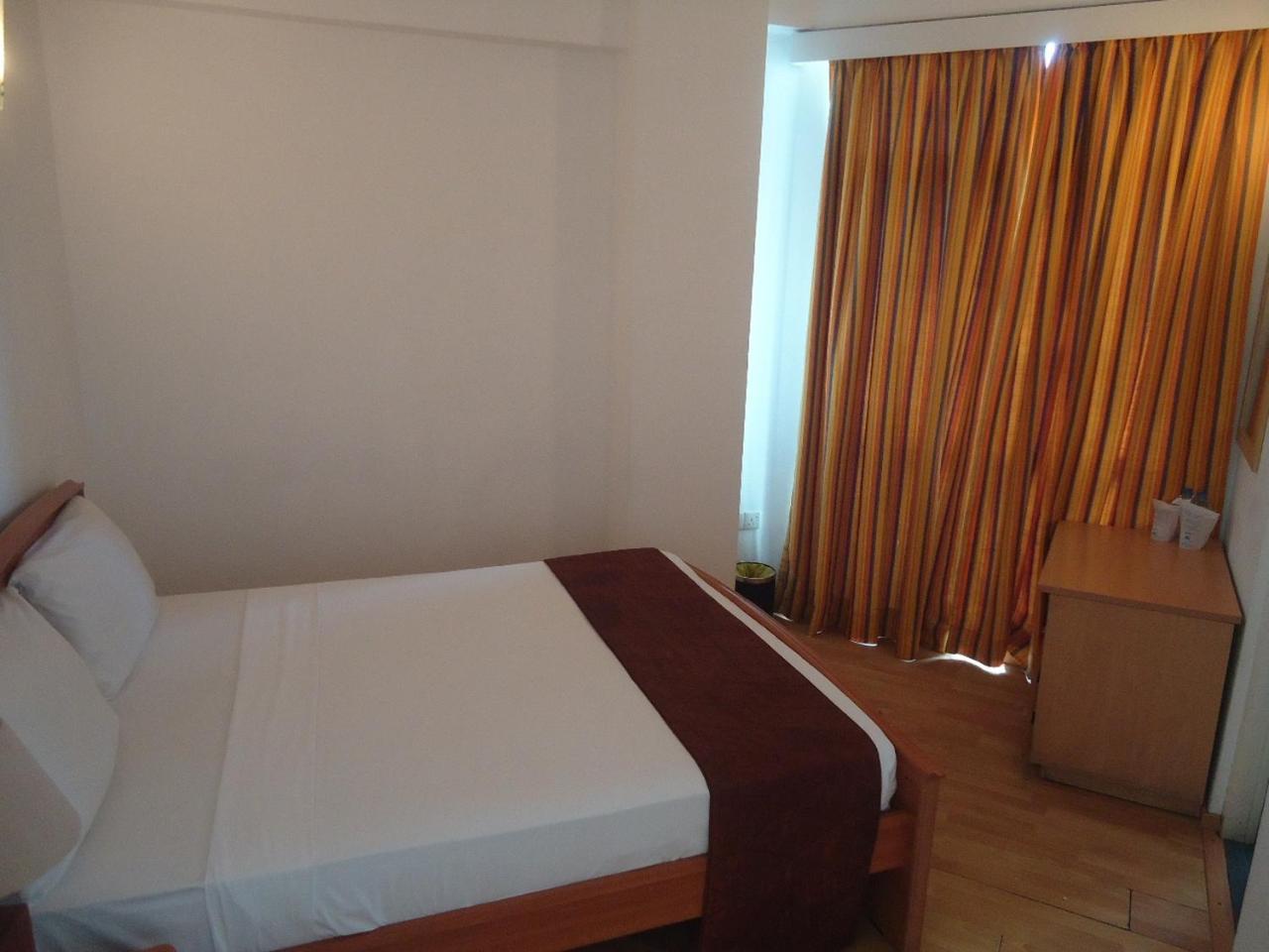Global Towers Hotel & Apartments Colombo Eksteriør billede